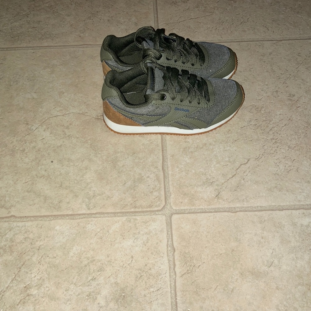 Army Green Reebok’s
